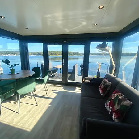 Houseboat Marina Mookerplas Met Xl Hottub | 4 - 6 Personen Σπίτι διακοπών *
