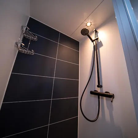 Houseboat Mookerplas Met Hottub Middelaar