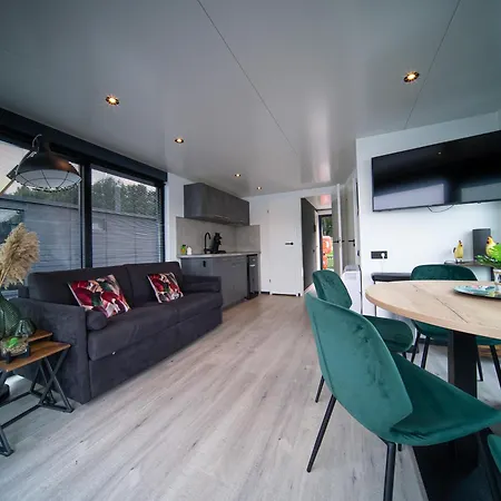 Houseboat Marina Mookerplas Met Xl Hottub | 4 - 6 Personen Σπίτι διακοπών *