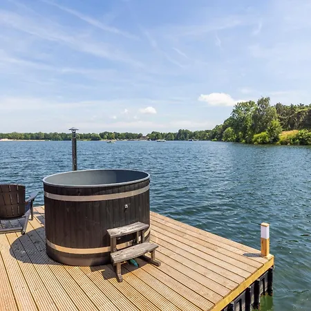 Houseboat Marina Mookerplas Met Xl Hottub | 4 - 6 Personen * Middelaar