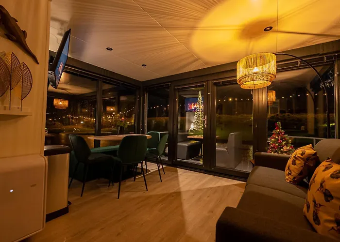 Houseboat Mookerplas Met Hottub Feriehus Middelaar