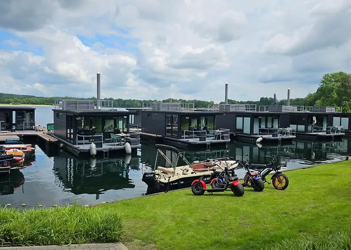 Houseboat Mookerplas Met Hottub Feriehus
