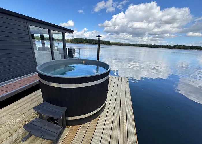 Houseboat Mookerplas Met Hottub Middelaar