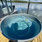 Σπίτι διακοπών Houseboat Mookerplas Met Hottub *